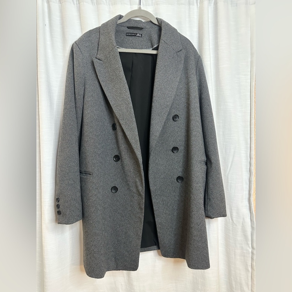 Black tape woman’s 1X coat